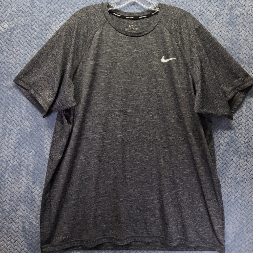 Nike Swim Dri-FIT Rash Guard Mens XXL Gray Short Sleeve UPF 40+ Beach Pool